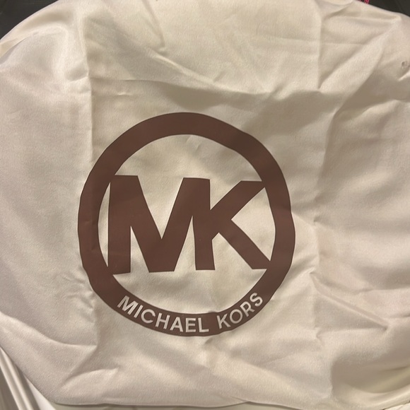 NWT red Michael Kors handbag. - Picture 7 of 7